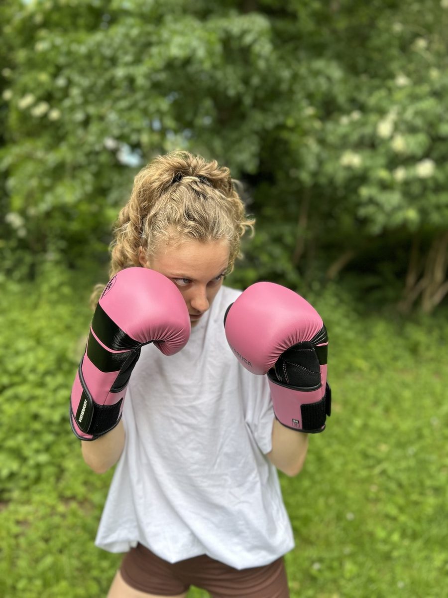 Girls outdoor boxing in Leipzig